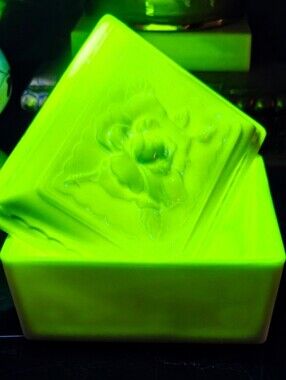 Vintage Anchor Hocking Rose Embossed Uranium Vitrock Glass Trinket Box